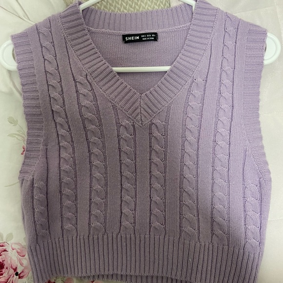 Shein sweater vest - Picture 2 of 6